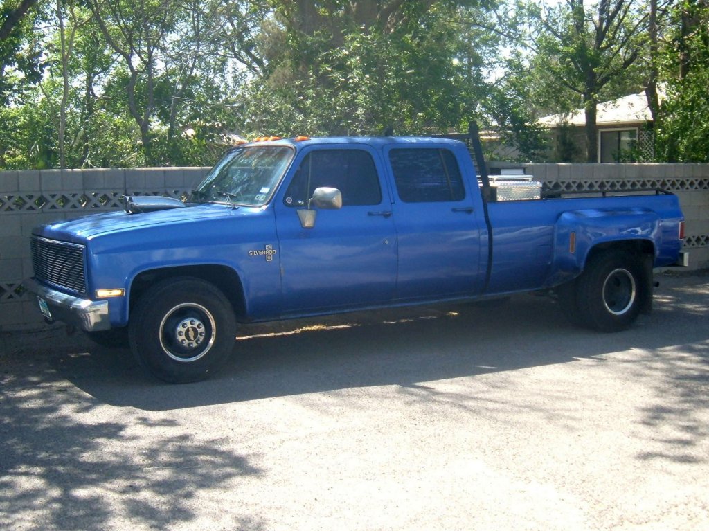 Trucks with factory Blue | GM Square Body - 1973 - 1987 GM Truck Forum