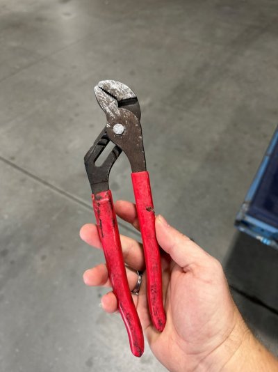 Pliers2.jpg